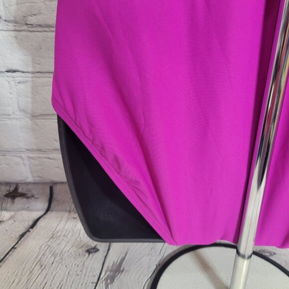 Coco Contours Amaris V-Neck Bra Sized One Piece Swimsuit - Picture 8 of 8